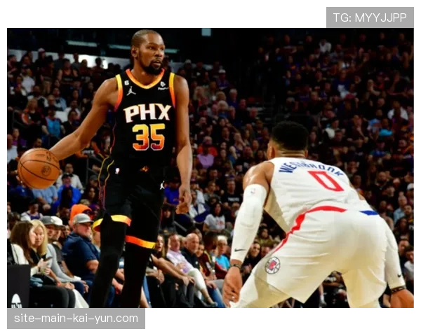 快船防守端年龄隐患显现，威少防守激情难掩移动下滑